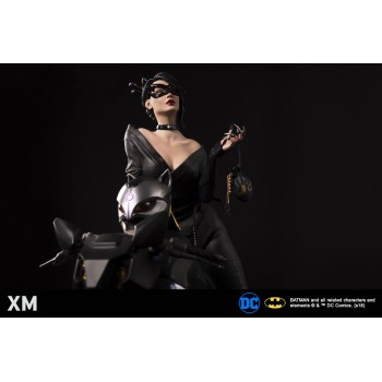 DC Premium Collectibles series statue Catwoman