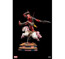 Marvel Premium Collectibles Series Statue Deadpool Version A